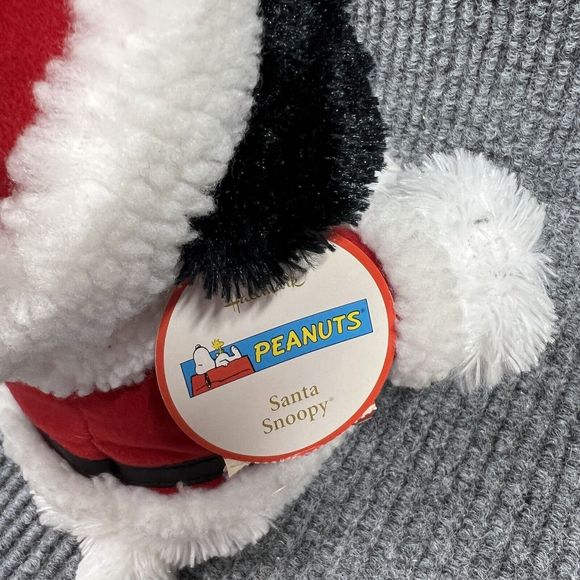 Hallmark Snoopy Santa Christmas 9" Plush Peanuts‎ Santa Embroidered Eyes Jingle - Picture 6 of 14